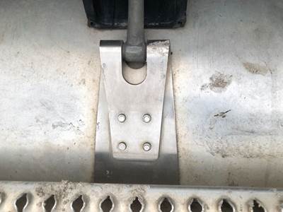 Peterbilt 579 Fuel Tank Strap / Bracket