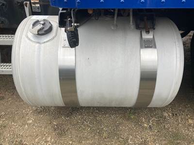 Peterbilt 579 Fuel Tank Strap / Bracket