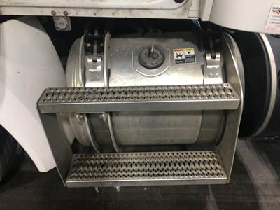 Peterbilt 579 Fuel Tank Strap / Bracket