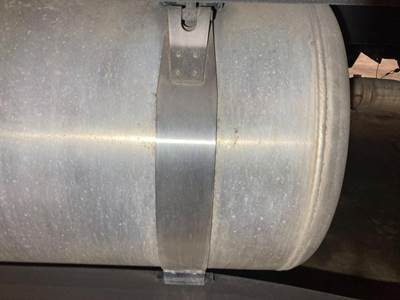 Peterbilt 579 Fuel Tank Strap / Bracket