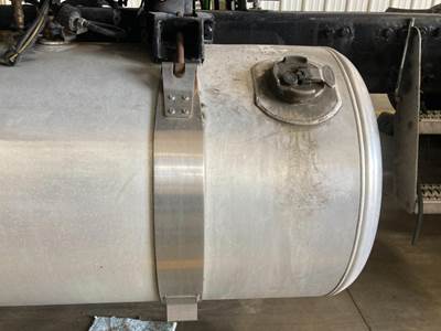 Peterbilt 579 Fuel Tank Strap / Bracket