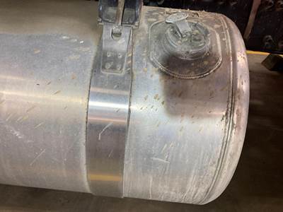 Peterbilt 579 Fuel Tank Strap / Bracket