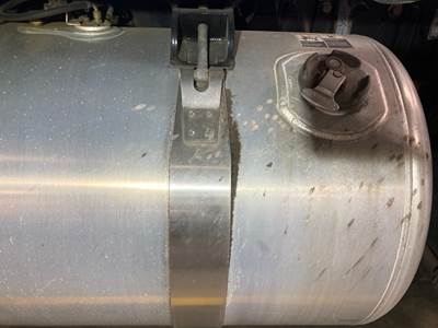 Peterbilt 579 Fuel Tank Strap / Bracket