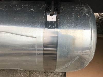 Peterbilt 579 Fuel Tank Strap / Bracket