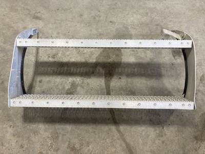 Peterbilt 579 Fuel Tank Strap / Bracket