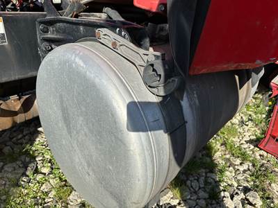 Peterbilt 579 Fuel Tank Strap / Bracket