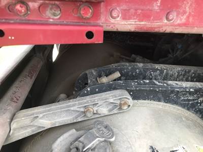 Peterbilt 587 Fuel Tank Strap / Bracket