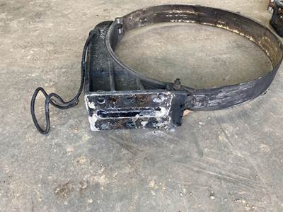 Peterbilt 587 Fuel Tank Strap / Bracket