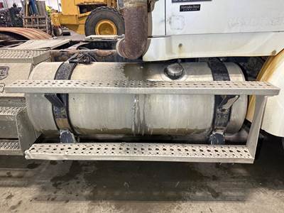 Sterling A9513 Fuel Tank Strap / Bracket