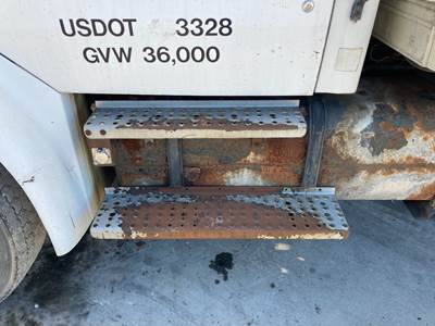 Sterling Acterra Fuel Tank Strap / Bracket