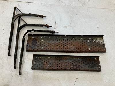 Sterling Acterra Fuel Tank Strap / Bracket