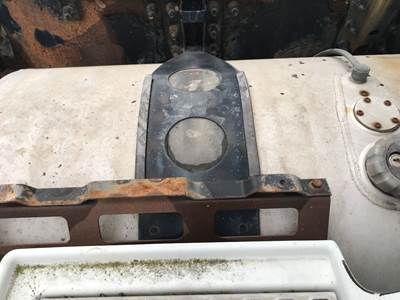 Volvo VNL Fuel Tank Strap / Bracket