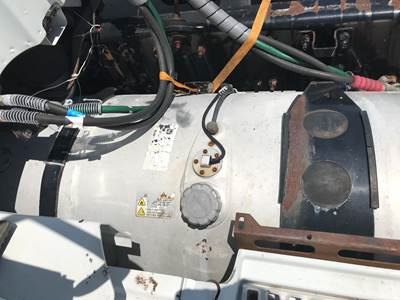 Volvo VNL Fuel Tank Strap / Bracket