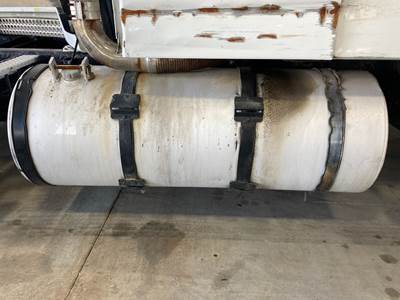 Volvo VNL Fuel Tank Strap / Bracket