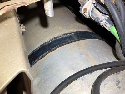 Volvo VNL Fuel Tank Strap / Bracket