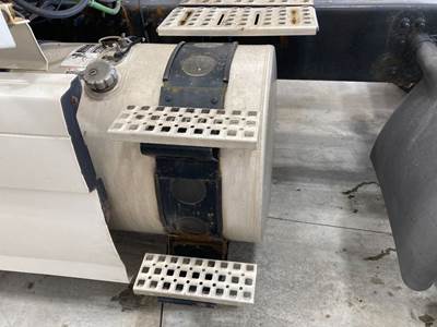 Volvo VNL Fuel Tank Strap / Bracket