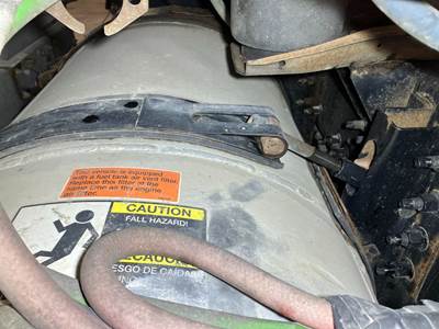 Volvo VNL Fuel Tank Strap / Bracket