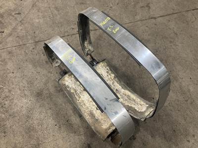 Volvo VNL Fuel Tank Strap / Bracket