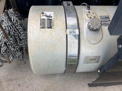 Volvo VNL Fuel Tank Strap / Bracket