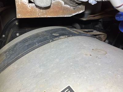 Volvo VNL Fuel Tank Strap / Bracket