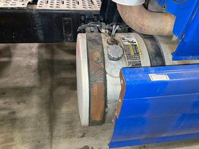 Volvo VNL Fuel Tank Strap / Bracket