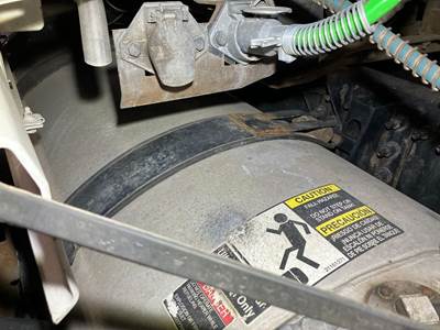 Volvo VNL Fuel Tank Strap / Bracket