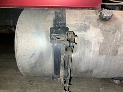 Volvo VNL Fuel Tank Strap / Bracket