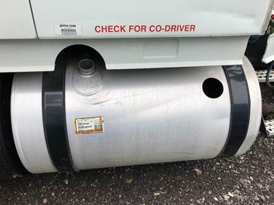 Volvo VNL Fuel Tank Strap / Bracket