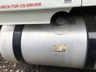 Volvo VNL Fuel Tank Strap / Bracket