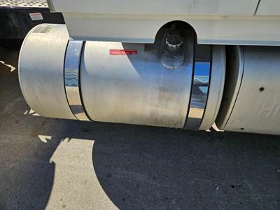 Volvo VNL Fuel Tank Strap / Bracket