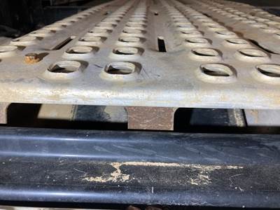 Volvo VNL Fuel Tank Strap / Bracket