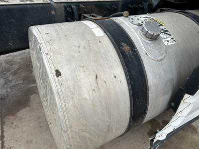 Volvo VNL Fuel Tank Strap / Bracket