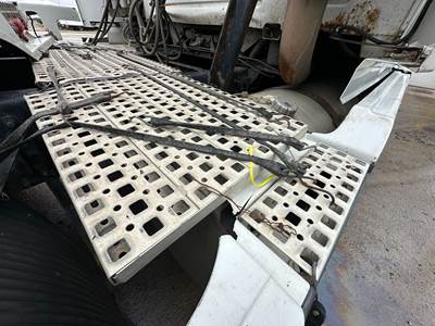 Volvo VNL Fuel Tank Strap / Bracket