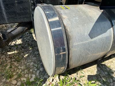 Volvo VNL Fuel Tank Strap / Bracket