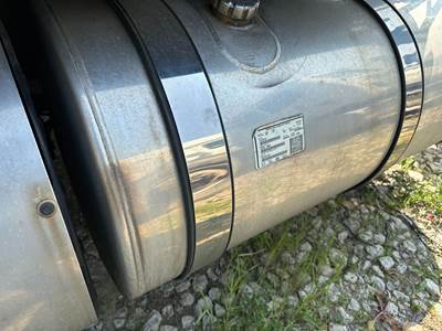 Volvo VNL Fuel Tank Strap / Bracket