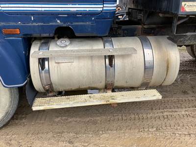 Volvo WCA Fuel Tank Strap / Bracket