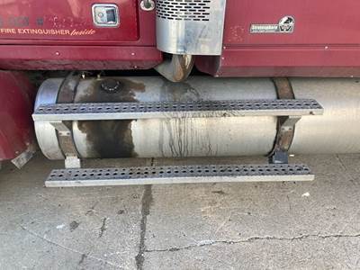 Western Star 4900 Fuel Tank Strap / Bracket