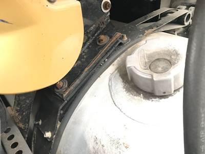 Freightliner Cascadia Fuel Tank Strap