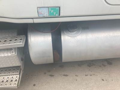 Freightliner Cascadia Fuel Tank Strap