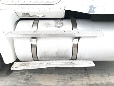 International 9200 Fuel Tank Strap