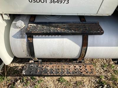 International DuraStar 4300 Fuel Tank Strap for a International Durastar (4300)