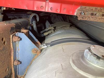 Kenworth T2000 Fuel Tank Strap