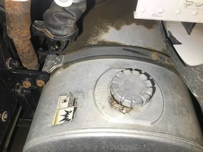 Kenworth T680 Fuel Tank Strap