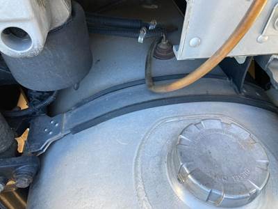 Kenworth T680 Fuel Tank Strap
