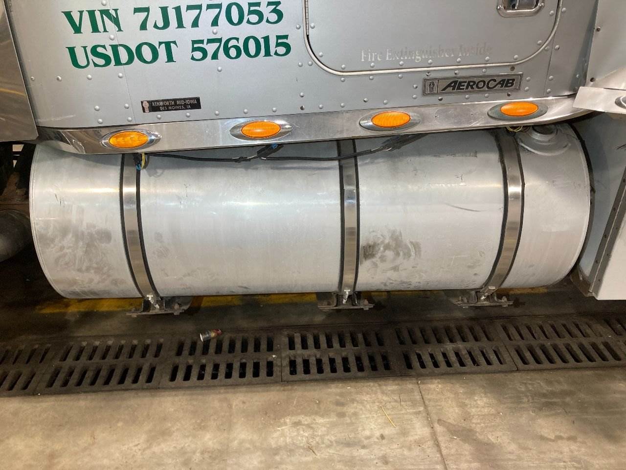 2007 Kenworth W900L Fuel Tank Strap For Sale Sioux Falls, SD