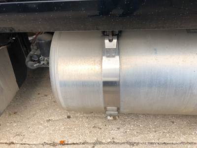 Peterbilt 387 Fuel Tank Strap