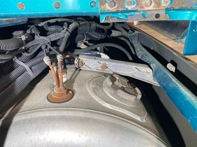 Peterbilt 387 Fuel Tank Strap