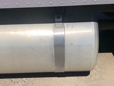 Peterbilt 579 Fuel Tank Strap