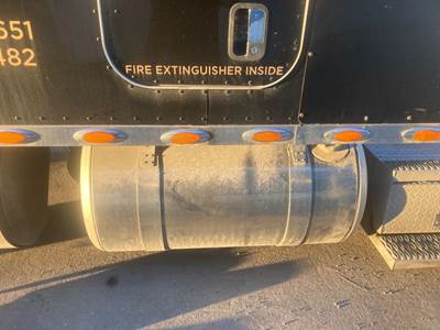 Peterbilt 579 Fuel Tank Strap