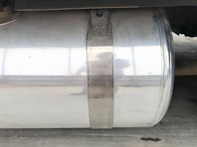 Peterbilt 579 Fuel Tank Strap
